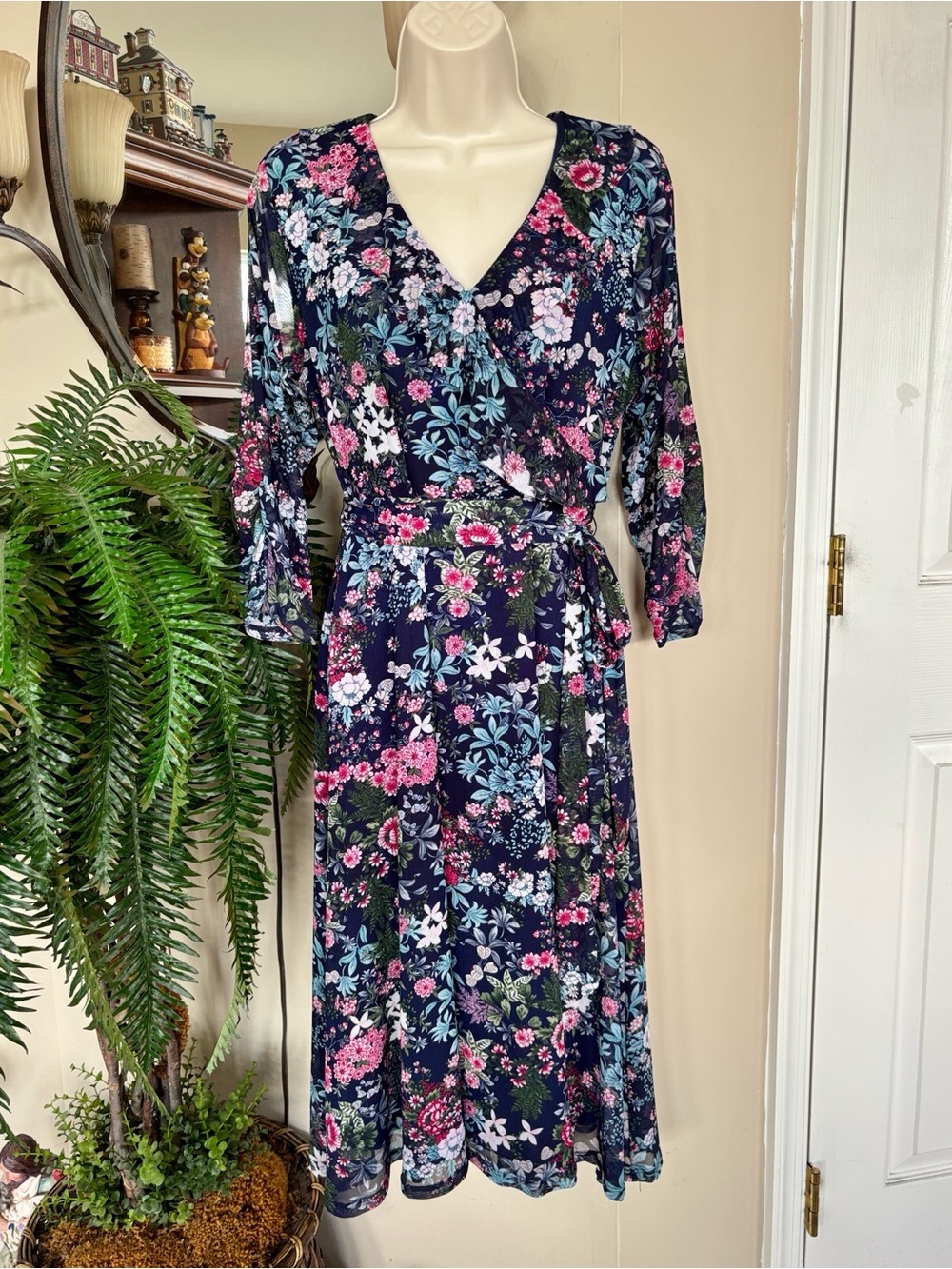 Robert Louis Navy Floral Wrap Midi Dress Stretch Mesh Lined V-Neck 3/4 Sleeves